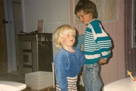 Ola og Pips i stuen
