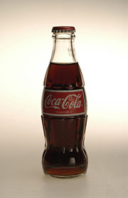 Det gikk mange små flasker med cola